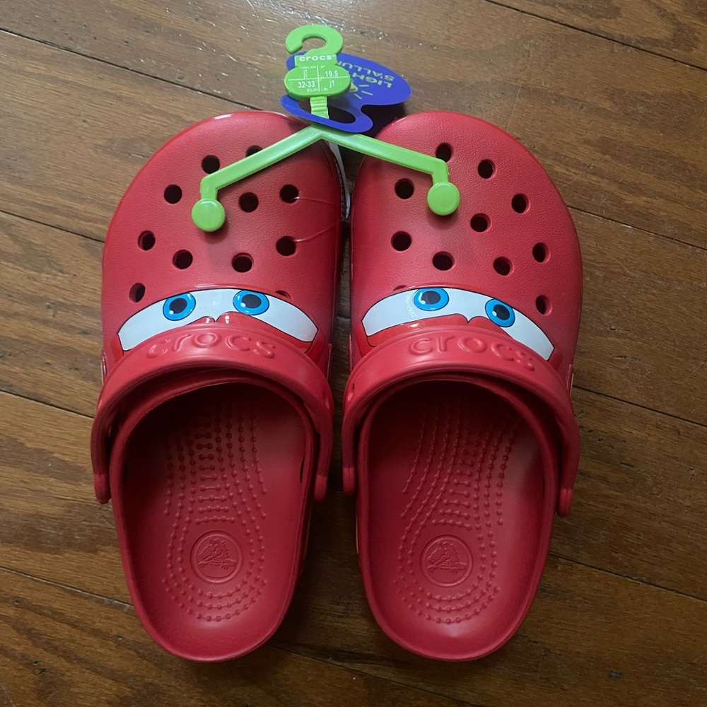 LIGHT UP LIGHTING MCQUEEN CROCS